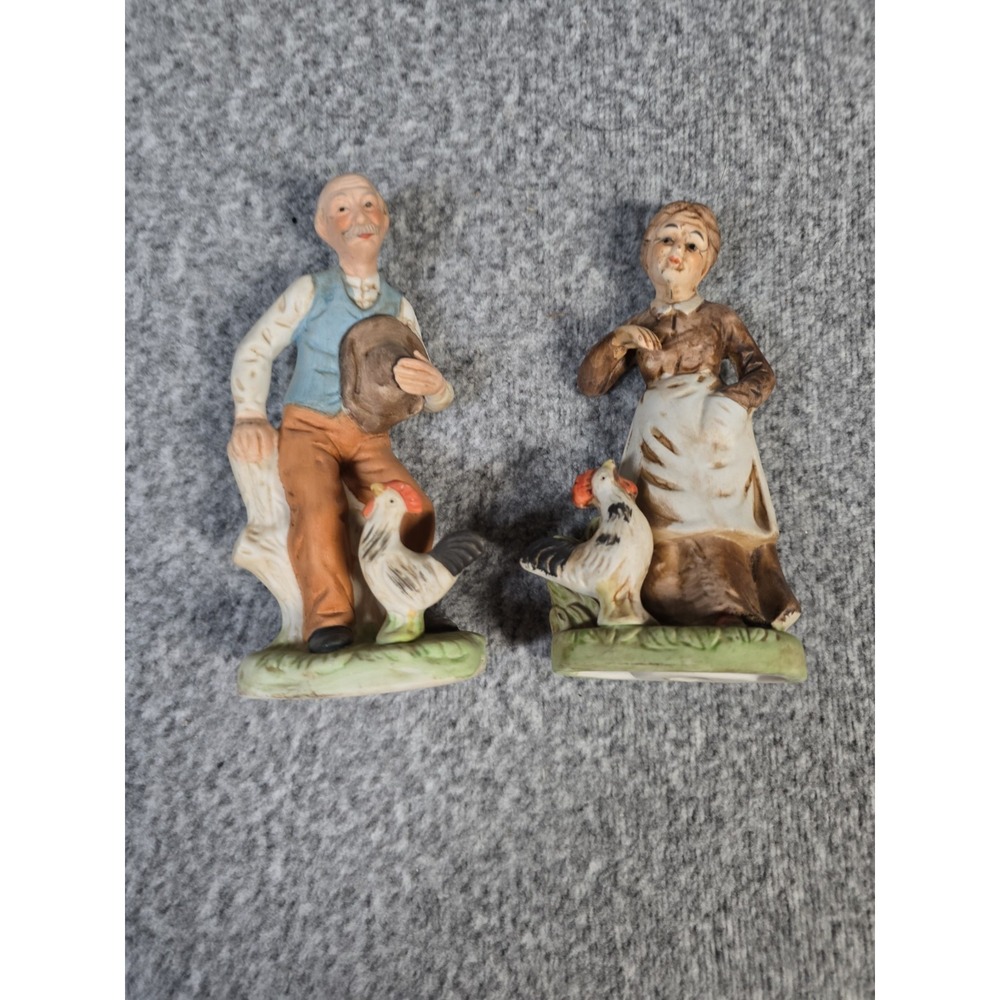 Pair Vintage Capodimonte Style Figurines Old Man & Old Woman with Chickens Exc